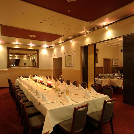 Hotel Zur Heidebluete Hambühren Esterno foto