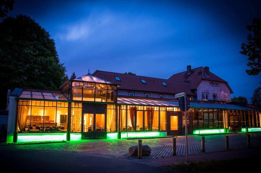 Hotel Zur Heidebluete Hambühren Esterno foto