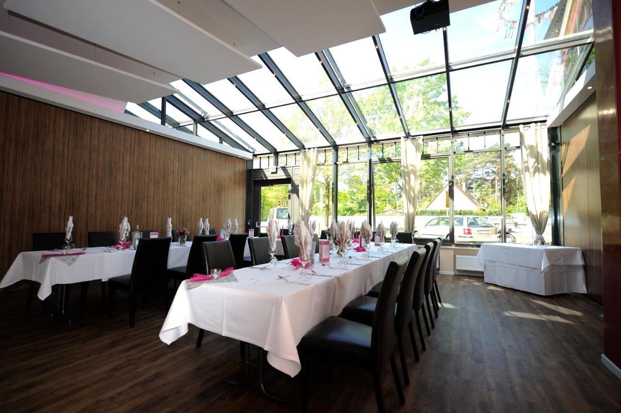 Hotel Zur Heidebluete Hambühren Esterno foto