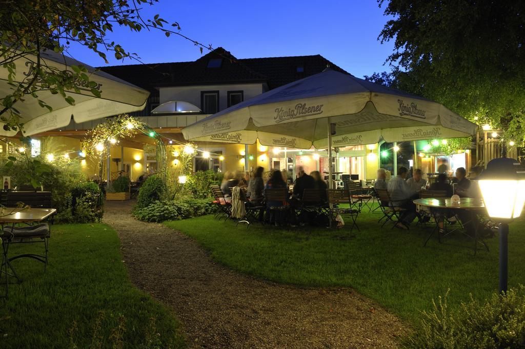 Hotel Zur Heidebluete Hambühren Esterno foto